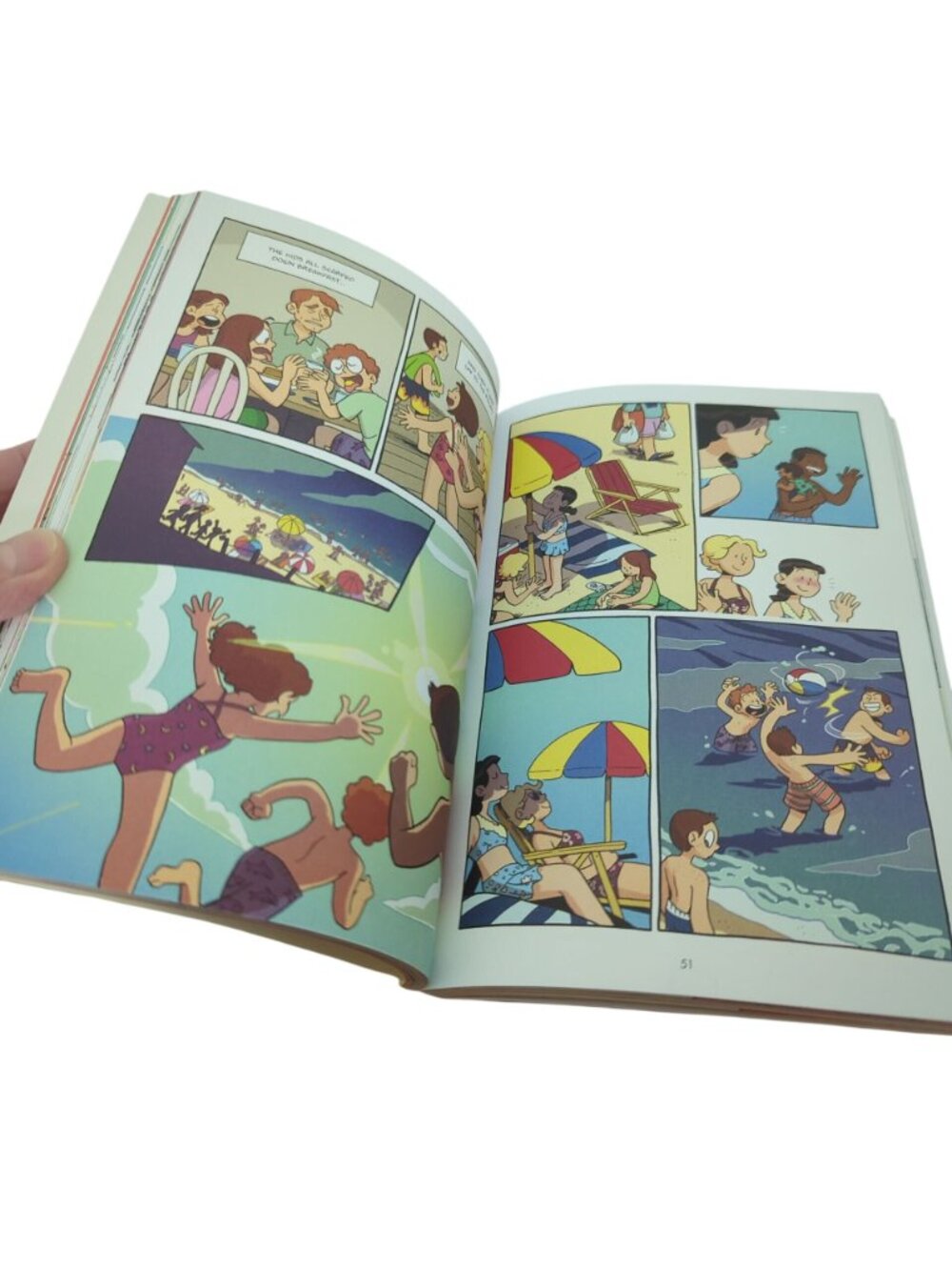 Baby-Sitters Club Graphix Box Set Books 1-7 Ann M Martin ISBN 9781338603637 - Picture 8 of 11